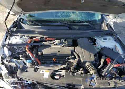 2018 Honda Accord Hybrid Exl из США, поврежденный, VIN 1HGCV3F55JA015853